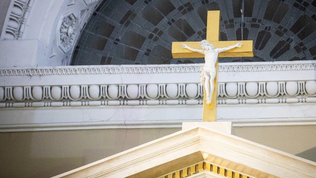 Vyskupų inicijuotas tyrimas uždegė raudoną lemputę: atsakė, kas kelia abejonių