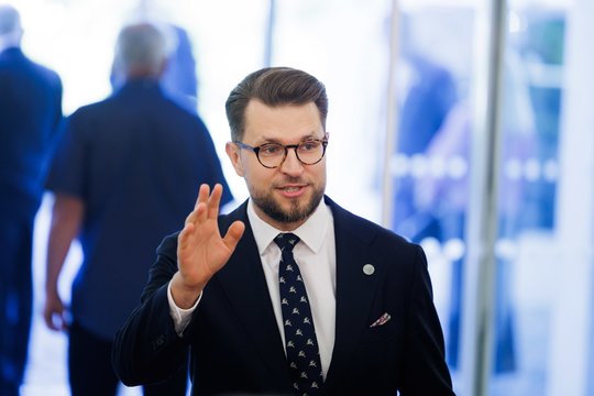 L. Savickas: Europa perka tiek pat energijos išteklių kaip anksčiau, bet moka 100 mlrd. eurų brangiau
