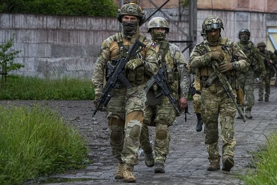 Rusų makabriškumas neturi ribų: neleidžia išvykti iš okupuoto Oleškų miesto, atima siunčiamą maistą