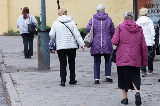 Pensijos ir išmokos spalį: „Sodra“ paskelbė, kada gyventojai sulauks pinigų
