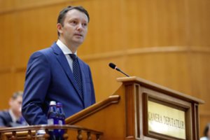 Susidarius politinei aklavietei, Rumunijos parlamentas atmetė proeuropietišką kandidatą į premjerus