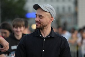 Po pasaulį keliaujančio filmo „Skyrybos karo metu“ režisierius: žiūrovai užsienyje filmą priima kitaip