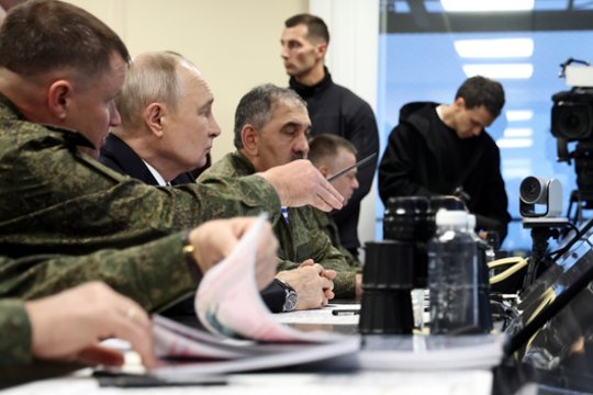 Karas Ukrainoje. Konstatavo: „Rusija perėjo į naikinimo etapą“