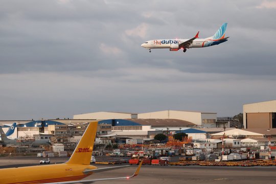 Radikalios pažiūros ir atleidimai: atskleidė faktus apie „Flydubai“ pilotą
