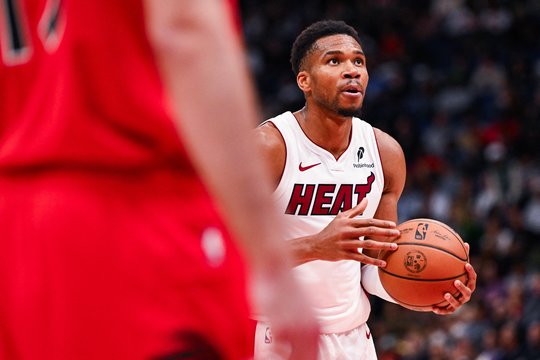 G. Antetokounmpo debiutavo „Miami Heat“ gretose