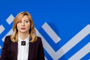 Finansų ministerija vertina siūlymą stiprinti pagalbos sistemą nukentėjusiems nuo smurto: rado spragų