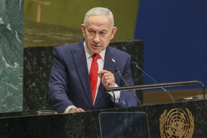 B. Netanyahu po „Flydubai“ išpuolio nurodė atlikti tarptautinių skrydžių į Izraelį saugumo peržiūrą