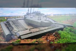 Revoliucija ar brangi klaida? 15 metų kurtas Rusijos bepilotis tankas debiutavo pratybose