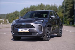 Itin populiaraus naudoto „Toyota“ modelio testas: ar verta nerimauti jo pirkėjams ir dėl ko?