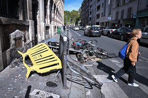 Prancūzija rengiasi dar vienai moksleivių protestų dienai visoje šalyje