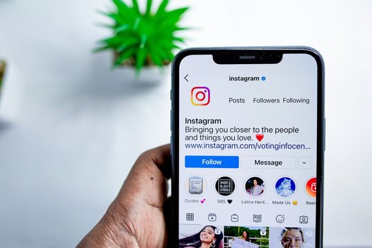 „Instagram“ švenčia 16-ąjį gimtadienį. Kiek saugus jūsų nuotraukų albumas?