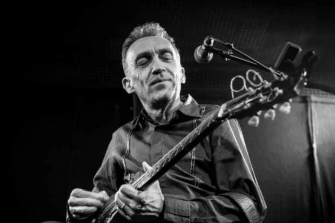 Už 600 svarų įrašytas albumas ir kelias iki „Led Zeppelin“ legendos: į Kauną atvyksta world muzikos legenda J. Adams