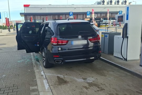 Per tarptautinę operaciją Lenkijoje sulaikytas lietuvis – beteisis automobilių vagis namo iš Vokietijos važiavo svetimu BMW