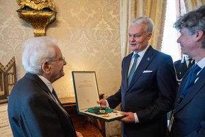 Italijos prezidentas G. Nausėdai įteikė aukščiausią valstybės apdovanojimą