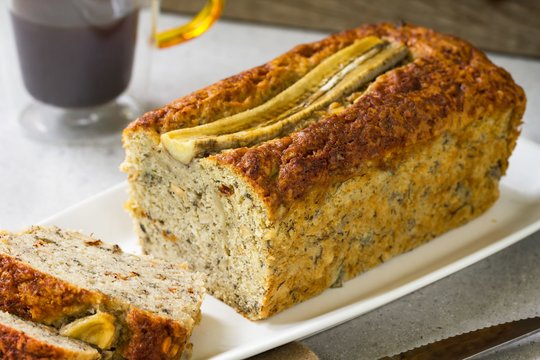 Bananų duonai ypatingo skonio gali suteikti iš pirmo žvilgsnio netikėtas ingredientas iš daržo