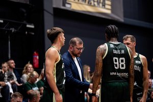 Karšta: KMT pirmojo etapo kovos prasidėjo žaidėjo išvarymu