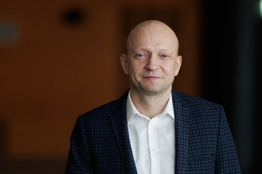 Nerijus Mačiulis. Saugiausias kelias nepaskęsti skolose – atsargiau dalinti pažadus ir kukliau didinti valdžios sektoriaus išlaidas
