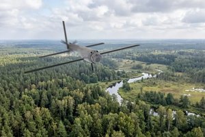 Lietuvos kariuomenės sandėlius papildė koviniai dronai „Switchblade 600“
