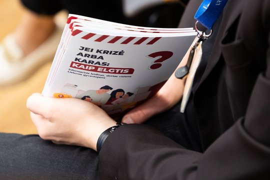 Informacinio karo schema: penki žingsniai kiekvienam