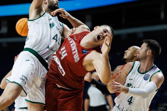 Kartus „Juventus“ startas Čempionų lygoje – „Unicaja“ sumalė Uteną į miltus