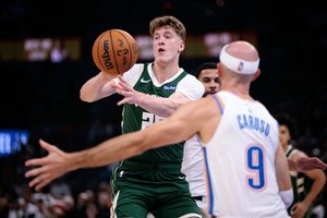 K. Jakučionis puikiai prisistatė „Bucks“ sirgaliams