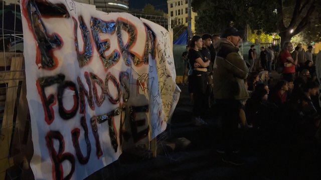 Mirė moteris, kurios iškeldinimas sukėlė protestus Ispanijoje: Barselonoje surengta masinė demonstracija 