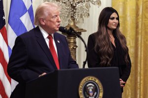 Po kivirču virtusios vakarienės – dar vienas skandalas dėl JAV ambasadorės Graikijoje