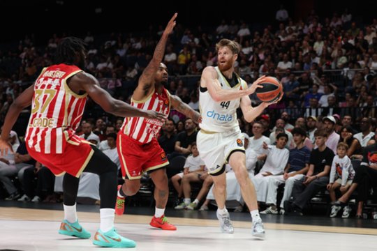 „Maccabi“ pabėgo iš nevykėlių zonos, „Crvena Zvezda“ smogė „Dubai“ krepšininkams