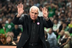 Ž. Obradovičius juokavo apie Šaro gestą prieš rungtynes: „Pasistengsiu kai ką paruošti ir jam“