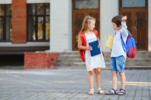 Po mėnesio mokykloje: kada sunkumai jau nėra vien adaptacija?