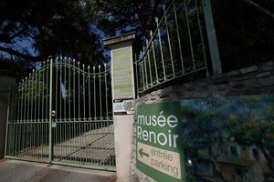 Rasti iš muziejaus Prancūzijoje pavogti Renoiro paveikslai
