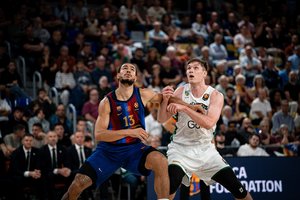 Pergalinga pasaka: „Žalgiris“ ketvirtame kėlinyje užmovė apynasrį „Barcelona“ ekipai