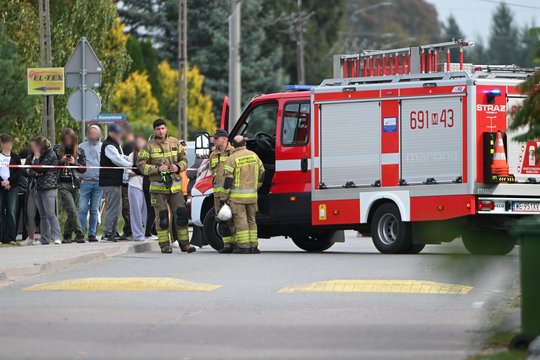 Varšuvoje – dar vienas kraupus incidentas: mokykloje peiliu sužaloti trys žmonės