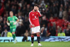 „Man United“ bėdos tęsiasi: vėl apmaudžiai paleido pergalę iš rankų