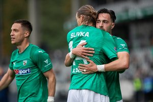 Dominavęs „Kauno Žalgiris“ iškovojo LFF taurę ir kitiems klubams įteikė dovaną