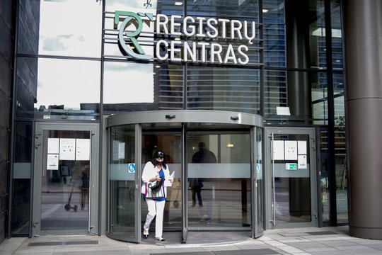 Nukentėjusių Registrų centro klientų gretos auga, kaip ir jų reikalaujama suma