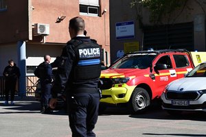 Išpuolis Prancūzijoje: mokykloje pašauti direktorius ir mokytoja