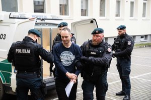 Į teismą siunčiama dviejų moterų nužudymu kaltinamo B. Mikutavičiaus byla – buvo pasirengęs slapstytis