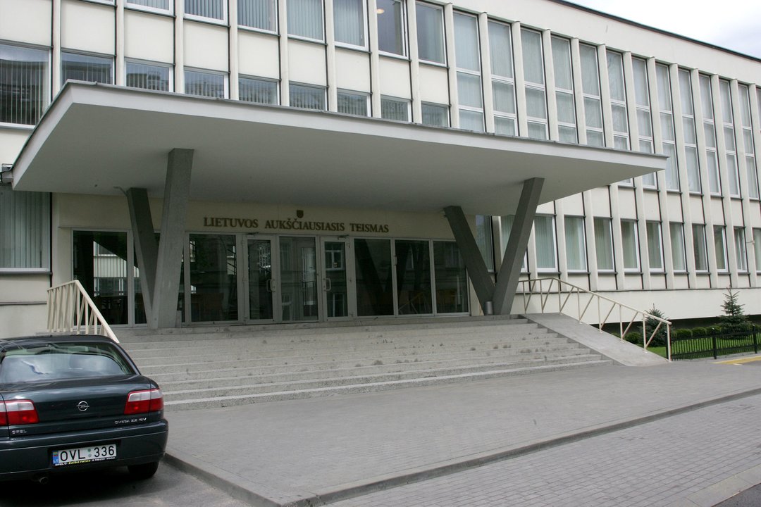 Teismas padėjo galutinį tašką buvusių Šalčininkų kelio posto muitininkų byloje – kalti
