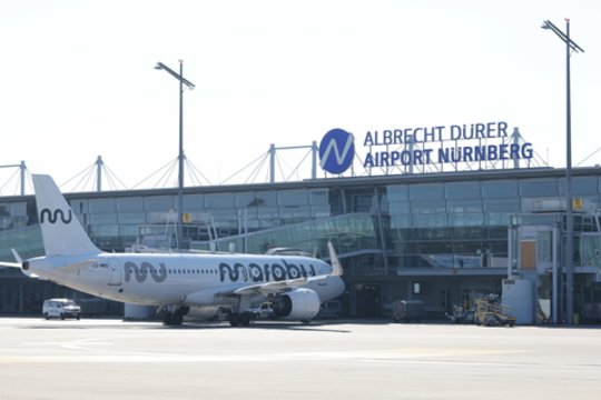 Uždarytas Niurnbergo oro uostas: lėktuvą lydėjo naikintuvai