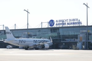 Uždarytas Niurnbergo oro uostas: lėktuvą lydėjo naikintuvai