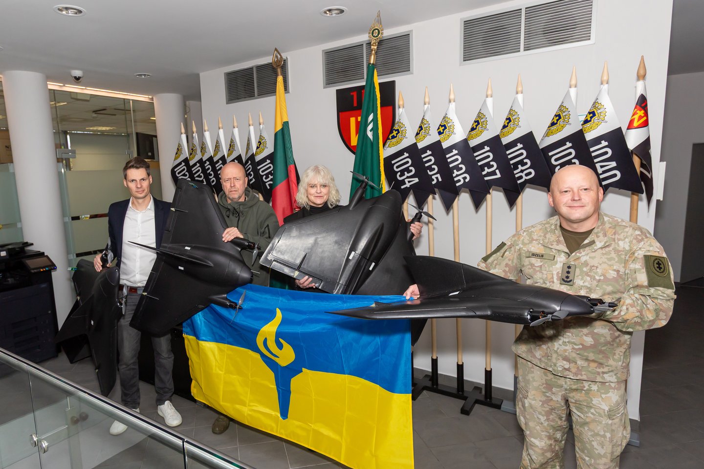 Lietuviški dronai-perėmėjai „Defender“ yra inovatyvios bepiločių orlaivių perėmimo sistemos „Sky Viper Wall“ dalis.