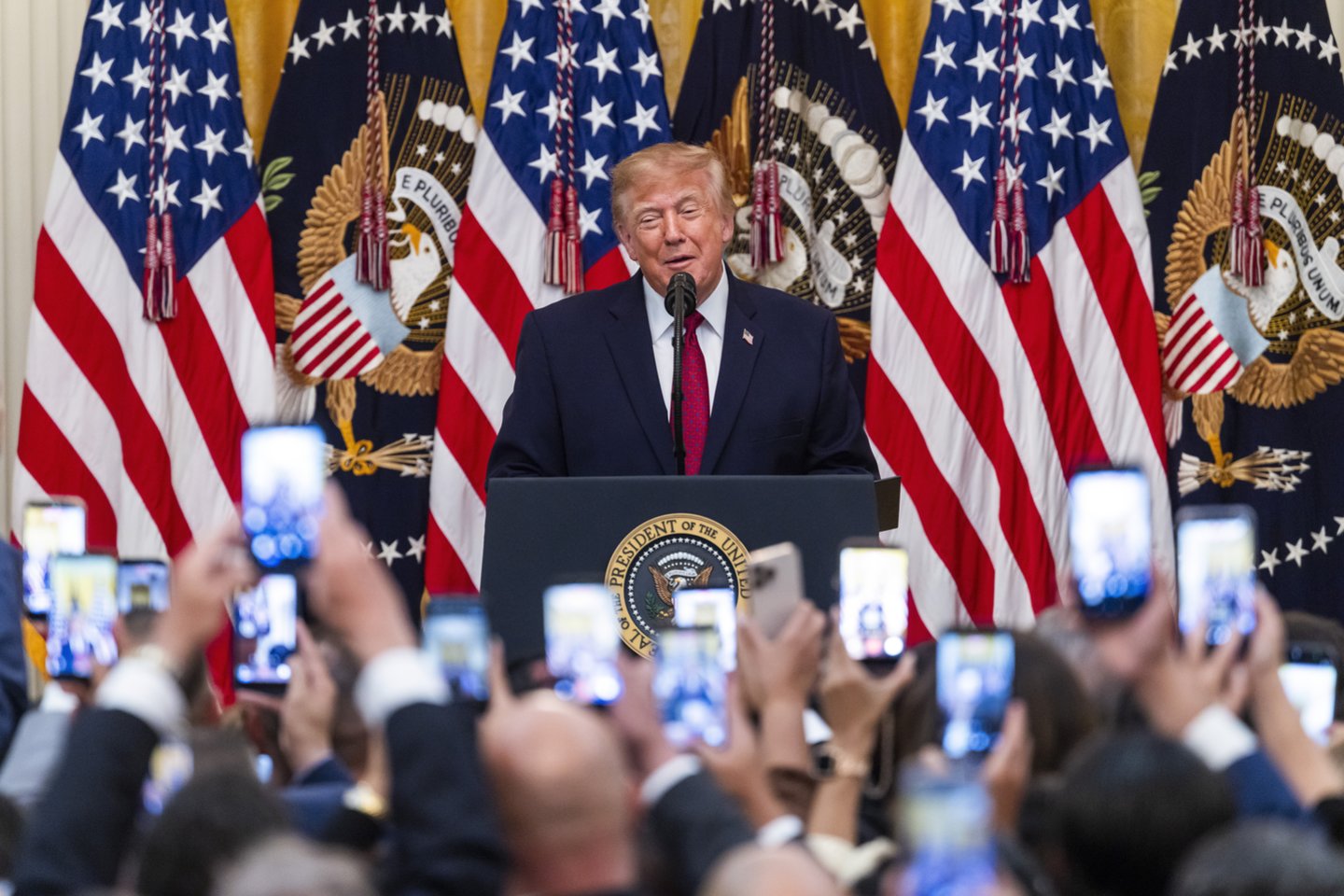 Donaldas Trumpas.<br>EPA-ELTA/JIM LO SCALZO nuotr.