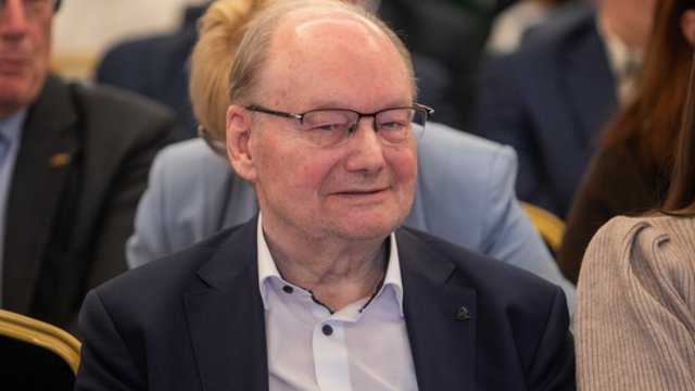 Č. Juršėnas prisimena šimtmetį minėsiantį V. Adamkų ir A. Adamkienę: Prezidentas atvėrė Lietuvą pasauliui 