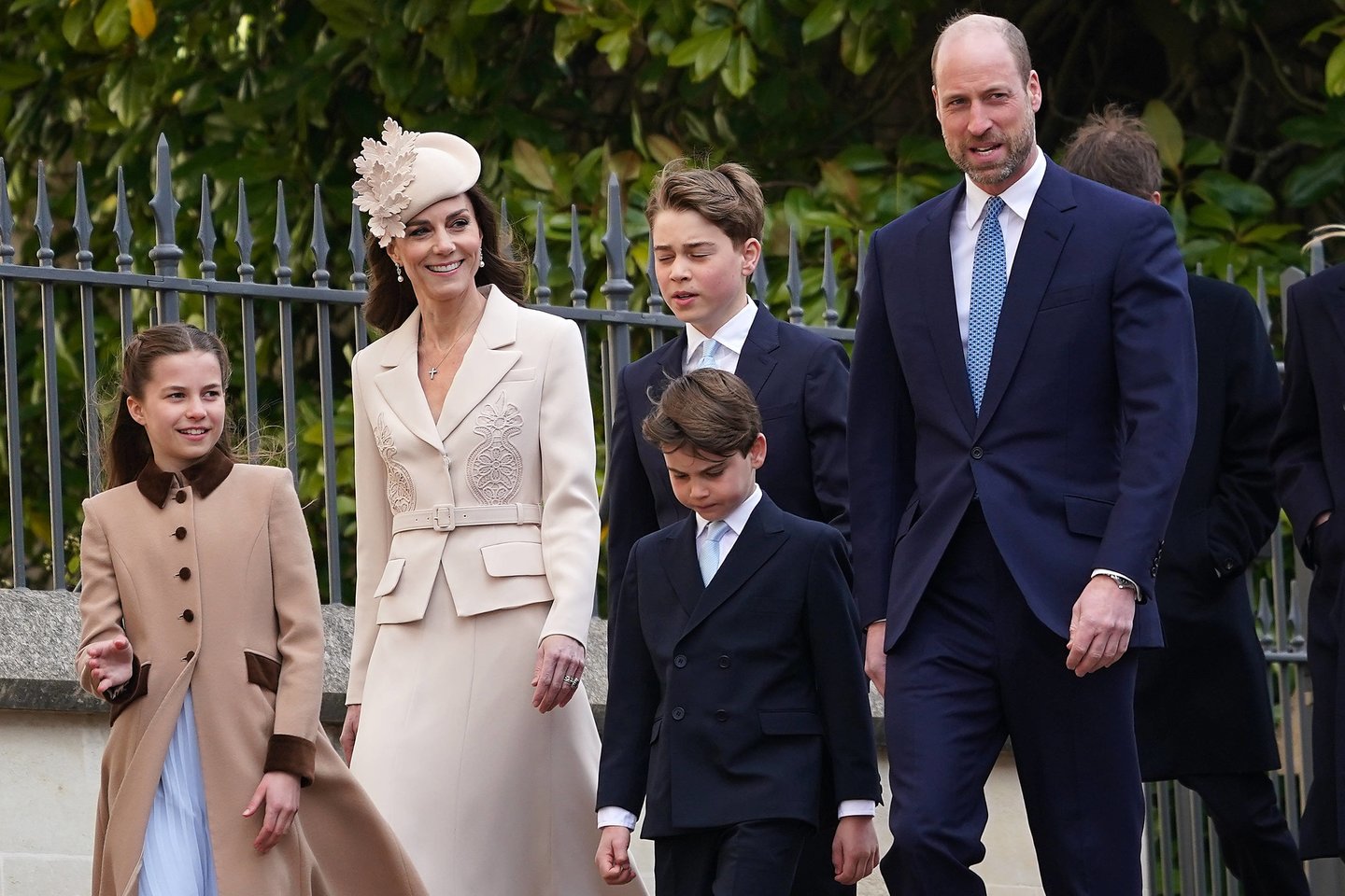 Princas Williamas ir Catherine Middleton su vaikais.