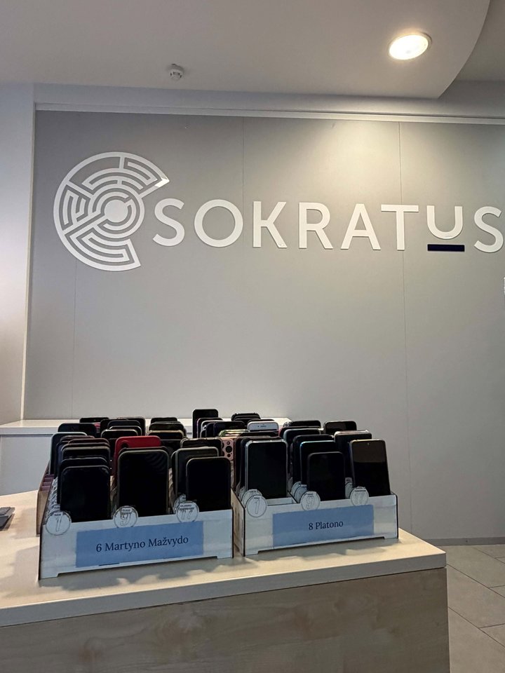 VDU licėjus Sokratus telefonai.<br>Pranešimo žiniasklaidai nuotr.