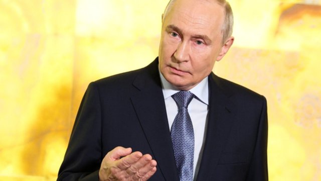 Neabejoja – V. Putinas galvoja, kad laimi karą: prakalbo apie verslo faktorių