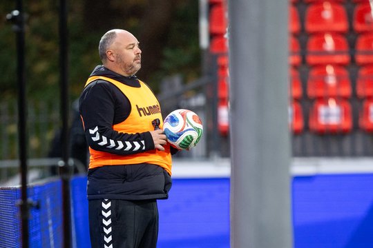 Vilniuje – neįprastas vaizdelis šalia aikštės ir pergalingai atsisveikinusi legenda