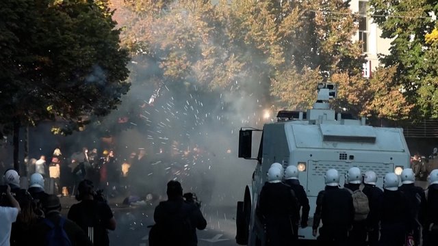 Albanijos premjeras atsisako trauktis: teigia, kad riaušės Tiranoje griauna viltis įstoti į ES