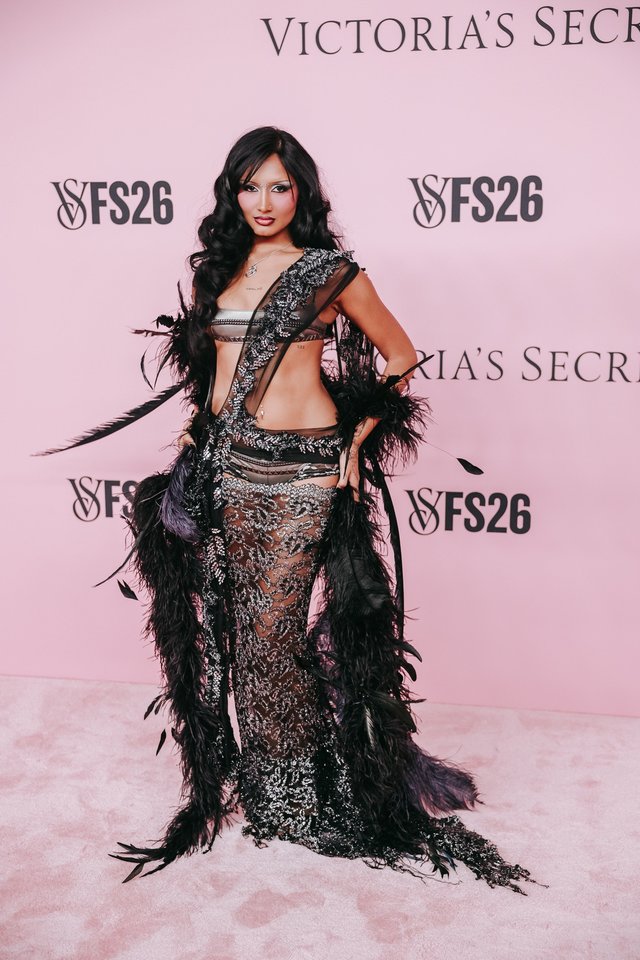 „Victoria’s Secret“ šou.<br>EPA-ELTA/CHRIS TORRES nuotr.